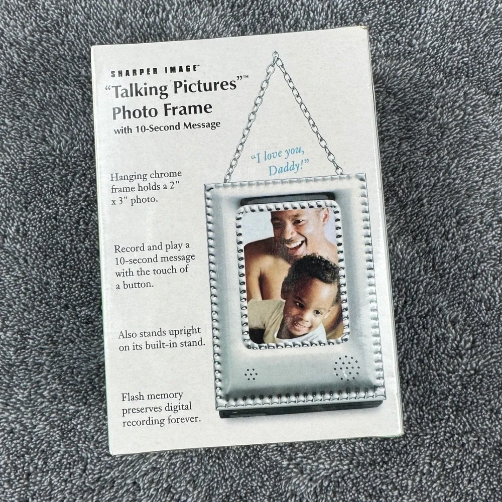 Sharper Image Talking Pictures Photo Frame Chrome 2x3‎ Recordable Message PT810